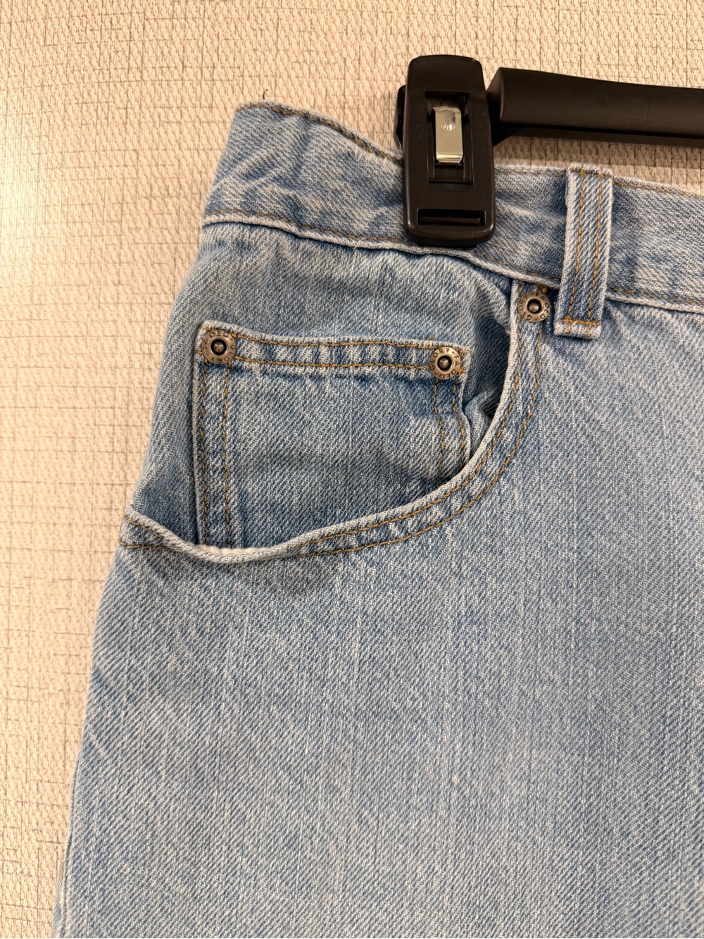 Faded Glory Light Blue Straight-Leg Women's Jeans - Picture 4 of 12